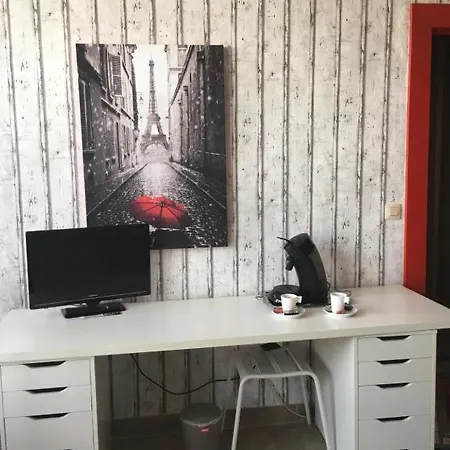 Logies De Kaai Bed & Breakfast 3*