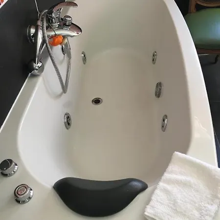 Bed & Breakfast Logies De Kaai 3*