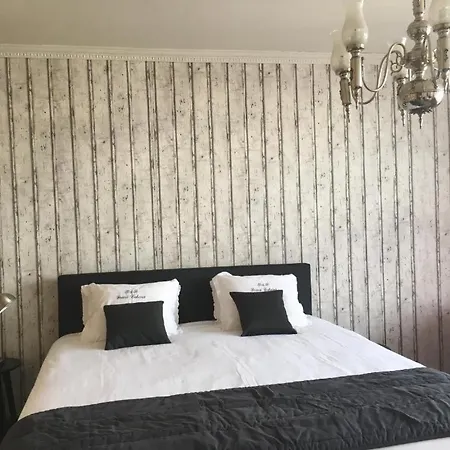 Bed & Breakfast Logies De Kaai 3*