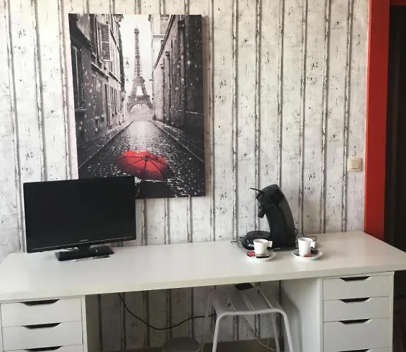 Logies De Kaai לינה וארוחת בוקר 3*